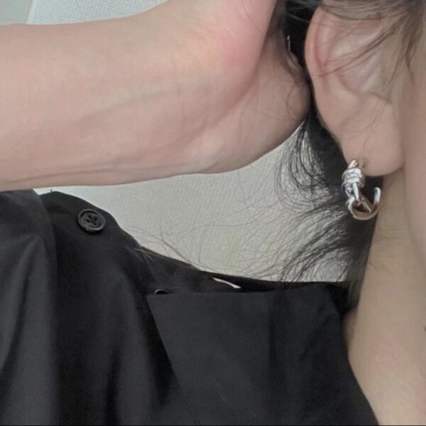 Knot earrings 售完不補🩶：圖片 2