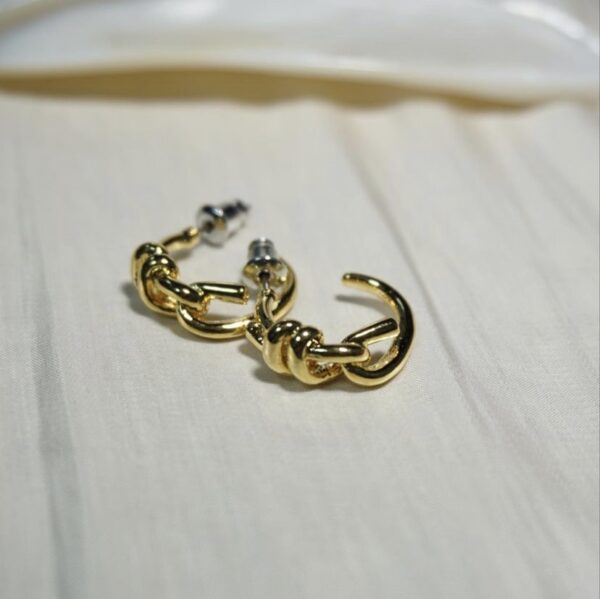 Knot earrings 售完不補🩶：圖片 3