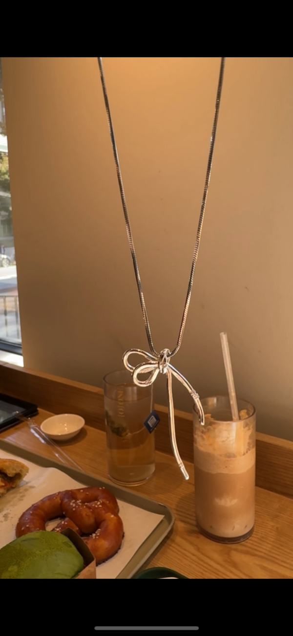 [925silver] 🇰🇷連線款 Half Ribbon Necklace 大推質感🎀：圖片 4