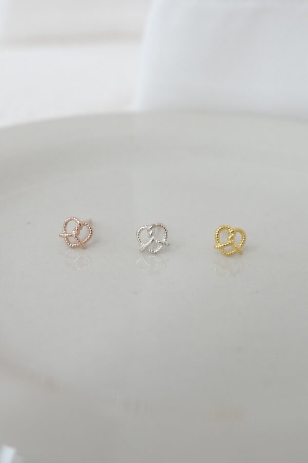🥨 [925silver] Twist pretzel Earrings (可改耳夾)：圖片 11