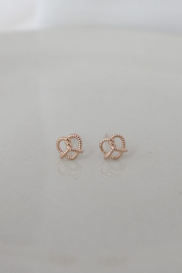 🥨 [925silver] Twist pretzel Earrings (可改耳夾)：圖片 8