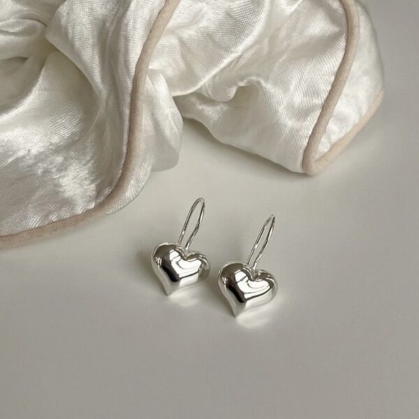 𝐏𝐫𝐞-𝐨𝐫𝐝𝐞𝐫 [925silver] Full heart earrings
