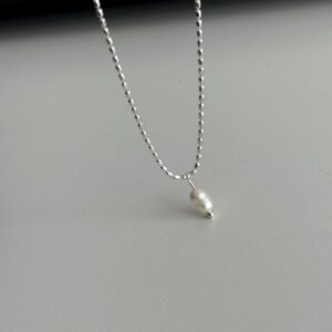 𝐧𝐞𝐰 即將上架新品🤍 [925silver] Minimal pearl necklace🐚